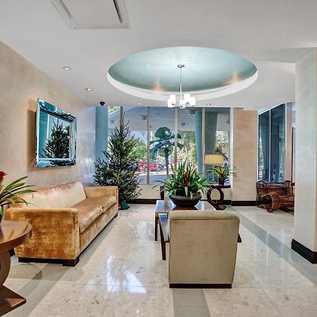 Wonderful Condo At Hallandale Beach, Near Ocean!! Hollywood Esterno foto