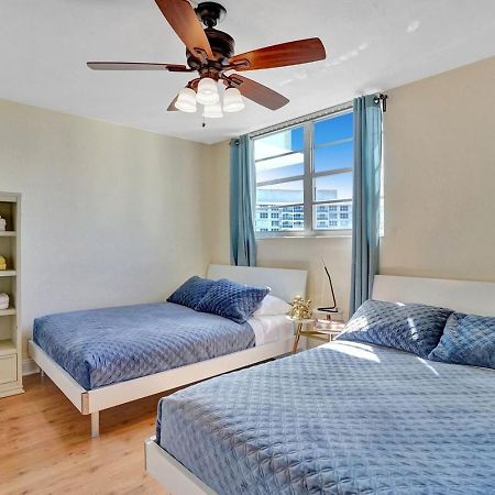 Wonderful Condo At Hallandale Beach, Near Ocean!! Hollywood Esterno foto